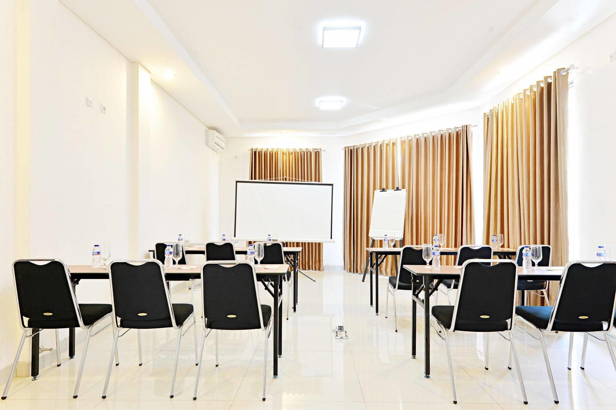 Zen Rooms Riau Natuna Bandung Zewnętrze zdjęcie