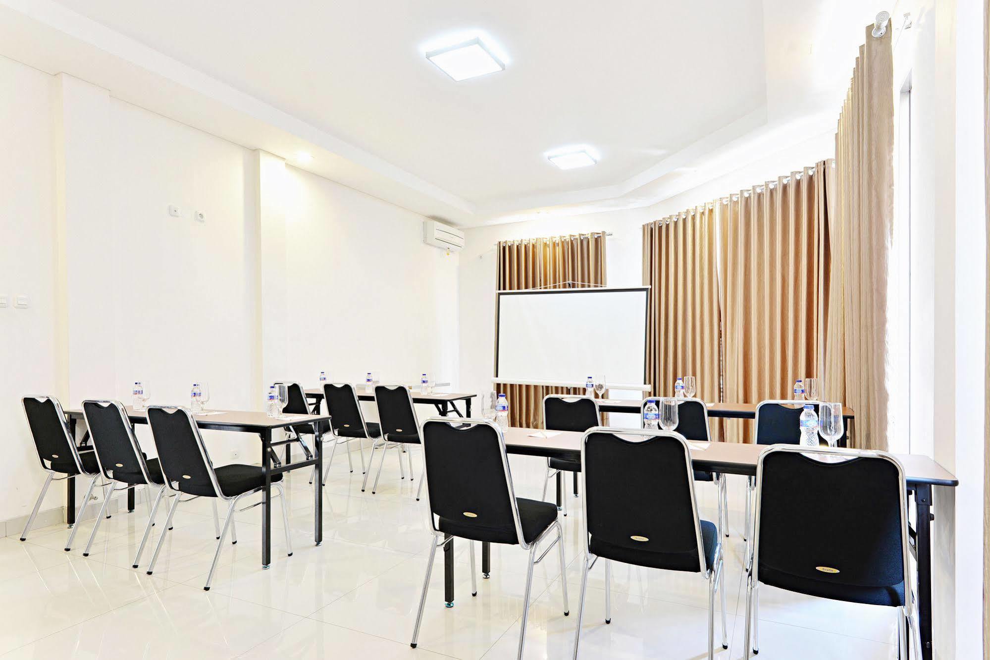 Zen Rooms Riau Natuna Bandung Zewnętrze zdjęcie